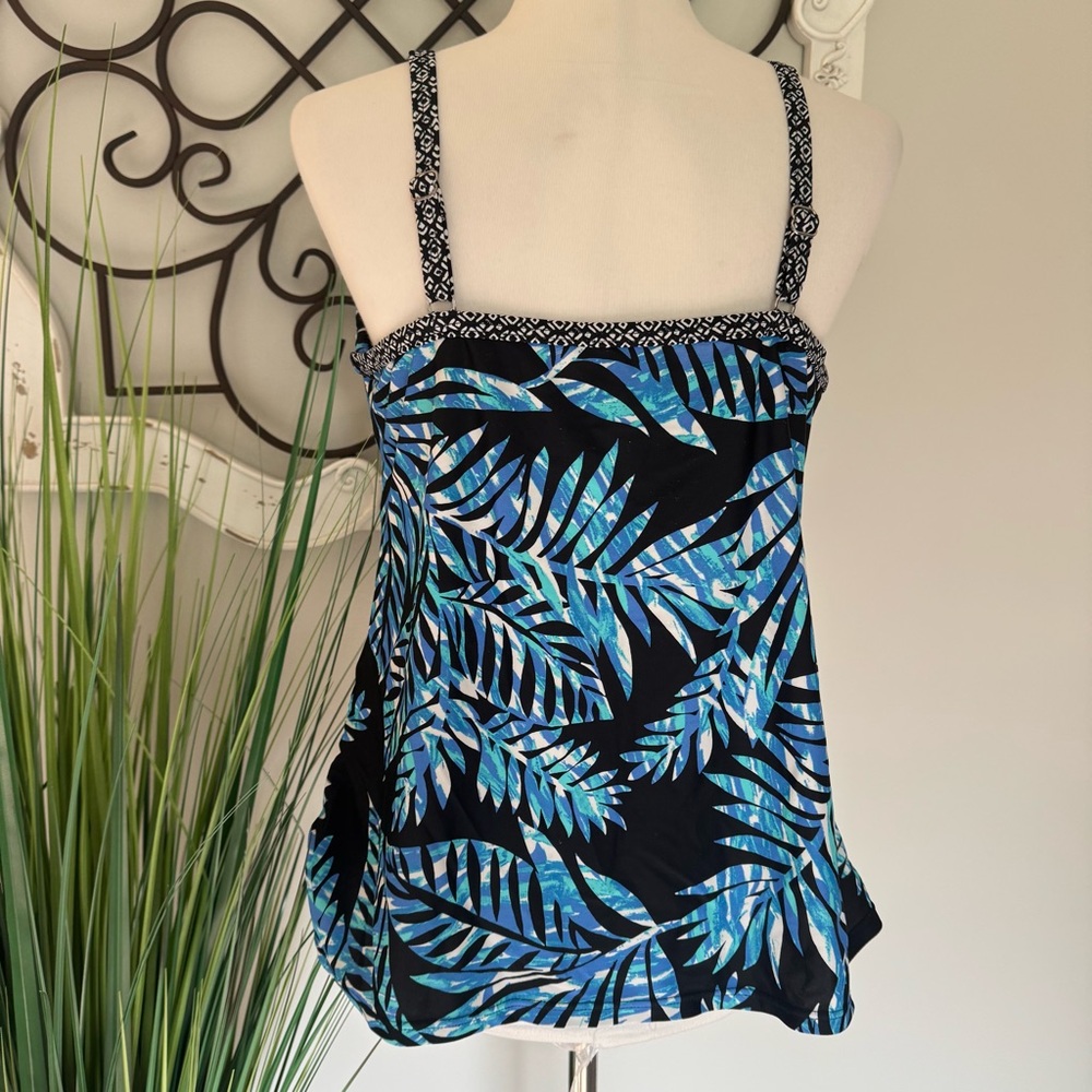 ST. JOHN’S BAY Size 20W Tropical Tankini Swimsuit Top - Picture 3 of 5